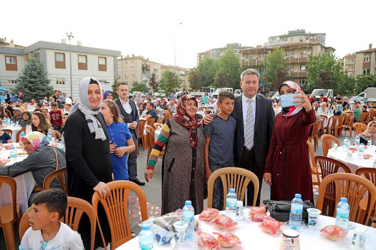 Talas\'ta Geleneksel Personel İftarı Düzenlendi
