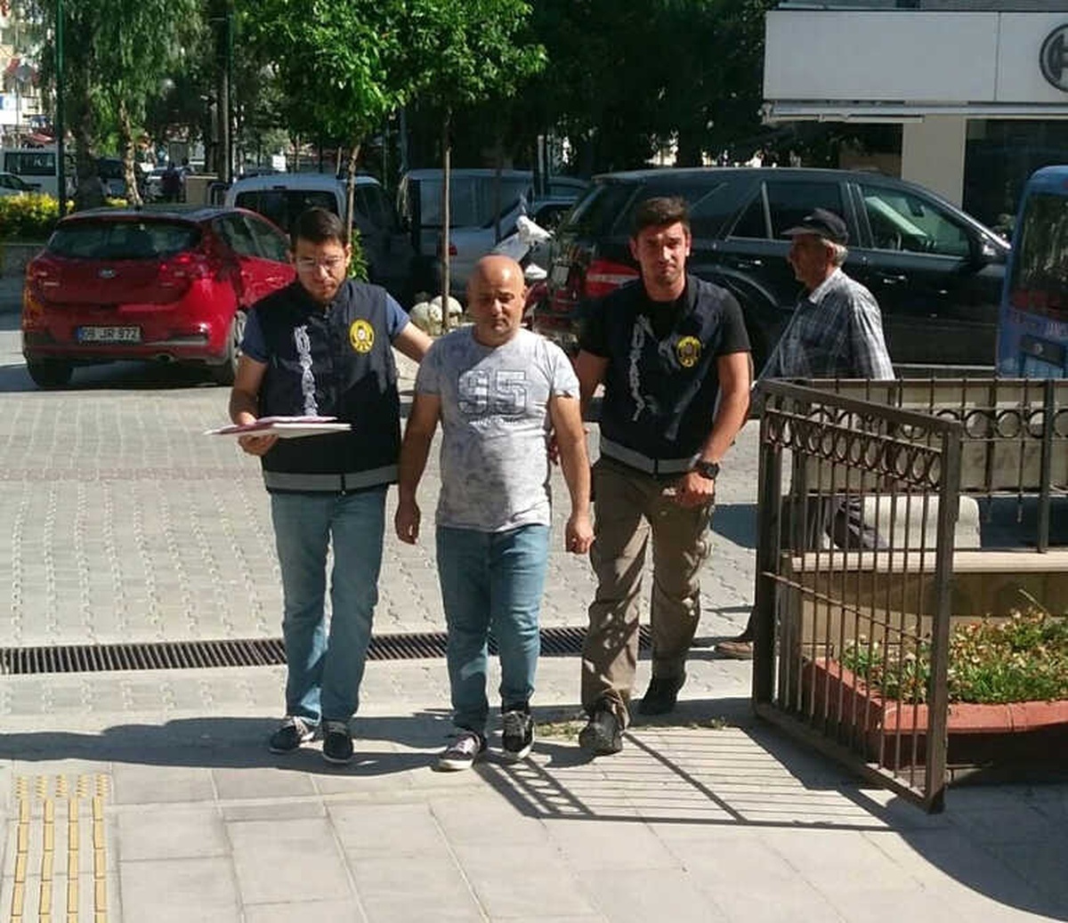 Terör Propagandası Hükümlüsü Uyuşturucu Satıcısı Çıktı