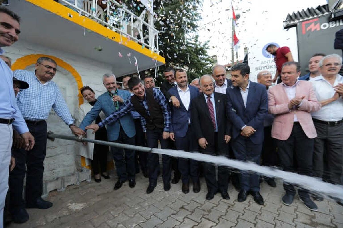 Türel\'e 97 Yıllık Köstekli Saatle Teşekkür