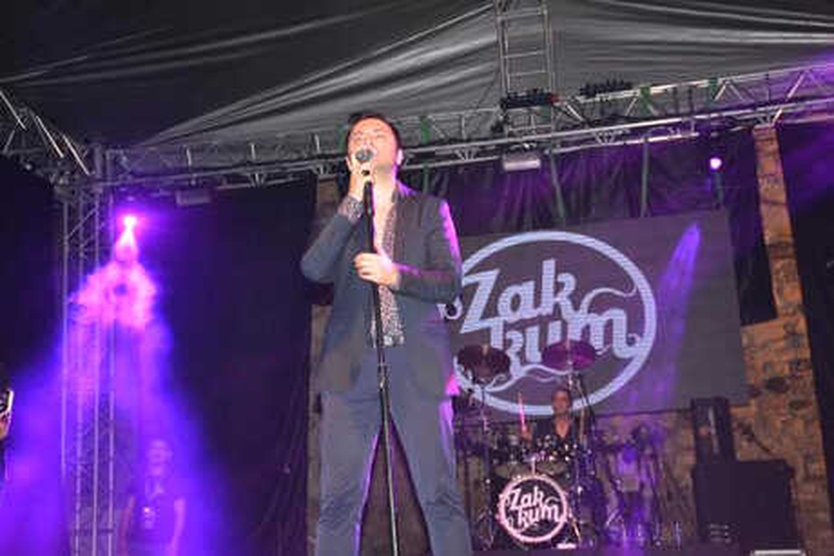 Ünlü Rock Grubu Zakkum Sinop\'ta Konser Verdi