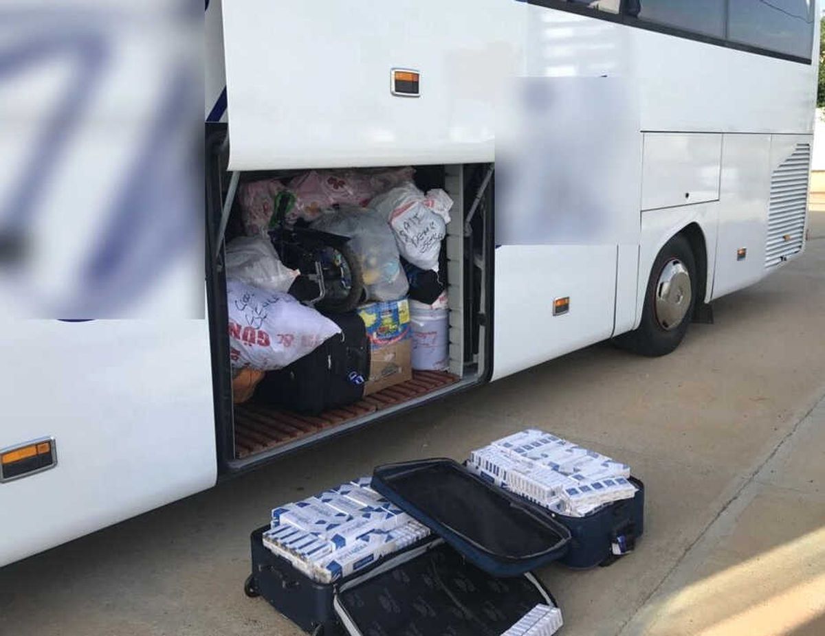Yolcu Otobüsünde Kaçarak Sigara Ele Geçirildi