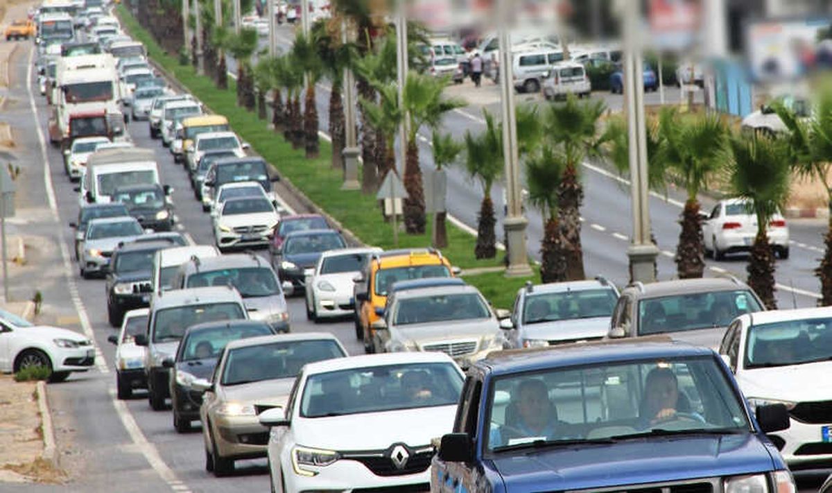 Bodrum Kırmızı Alarma Geçti, İlçede Adım Atacak Yer Kalmadı
