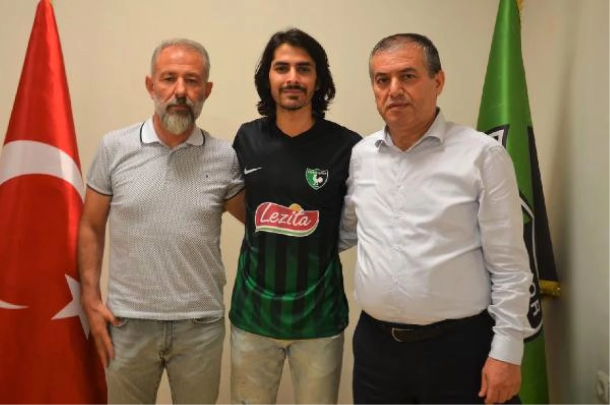 Denizlispor\'da Çifte İmza