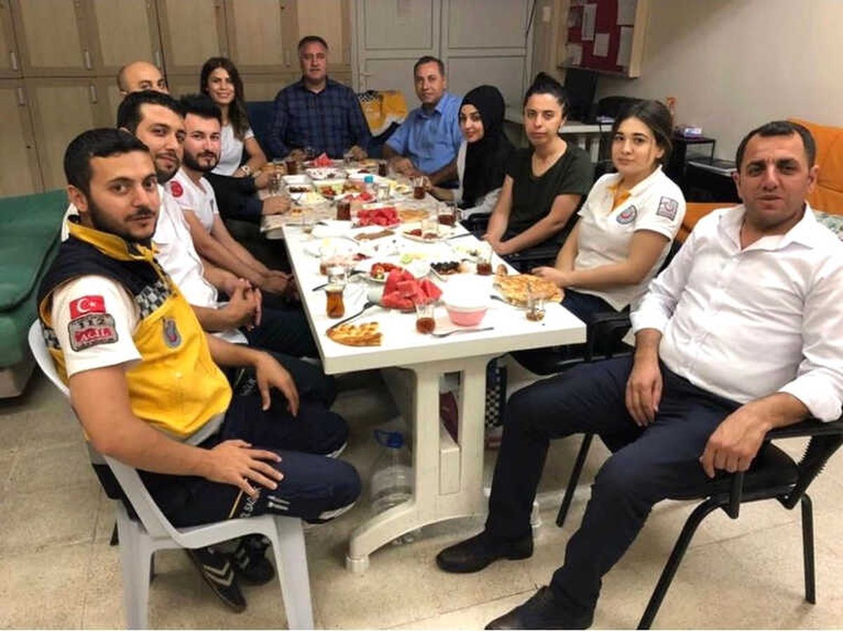 Ensarioğlu, Sahuru Ashi Çalışanları ile Yaptı