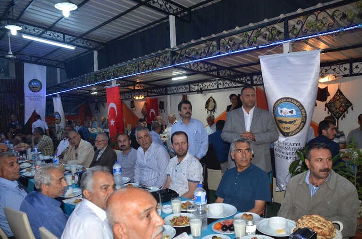 Eskkk\' Den İftar Yemeği