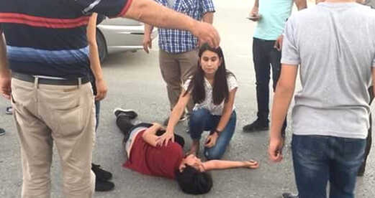 Karaman\'da Köpekten Kaçan Çocuğa, Otomobil Çarpıp Kaçtı