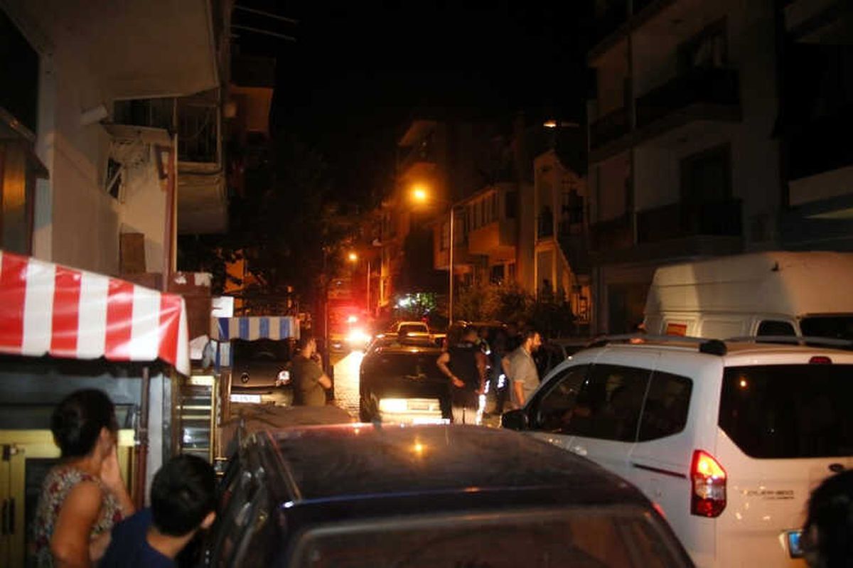 Kuşadası\'nda Çeşitli Suçlardan Aranan 4 Şüpheli Yakalandı