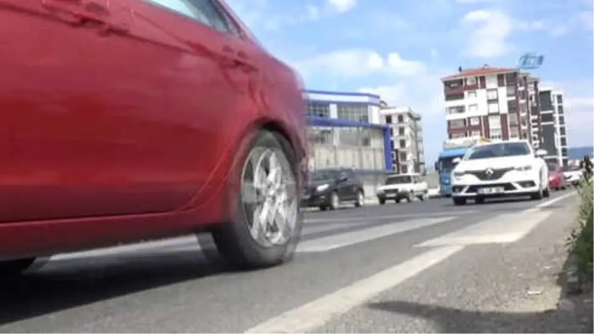 Kuzey Ege\'de Trafikte Bayram Yoğunluğu Başladı