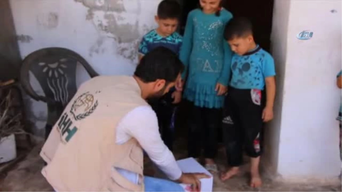 Suriyeli Yetimlere Ramazan Çocuk Paketi