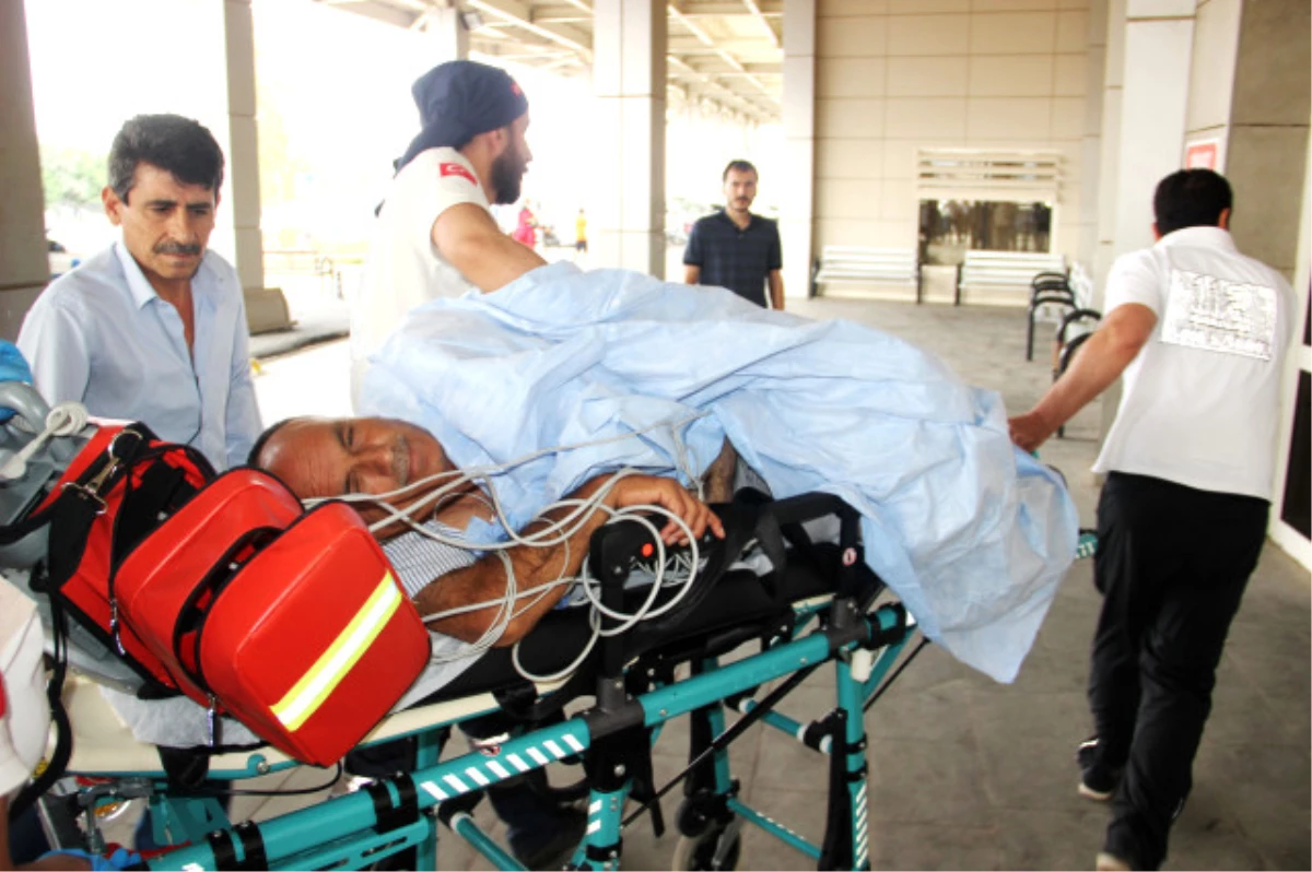 Şanlıurfa\'da Esnaf Ziyareti Yapan AK Partililere Silahlı Saldırı: 3 Ölü, 9 Yaralı