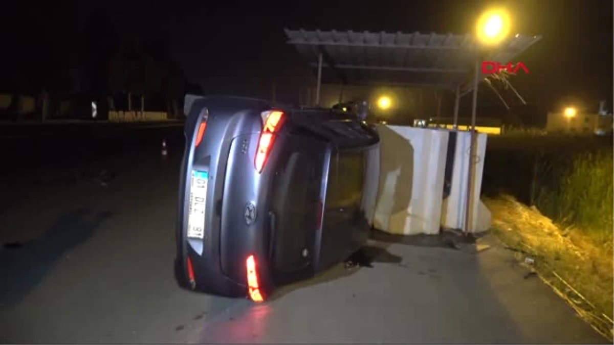 Adana Otomobil, Polis Kontrol Noktasına Çarptı, 1\'i Polis 2 Yaralı