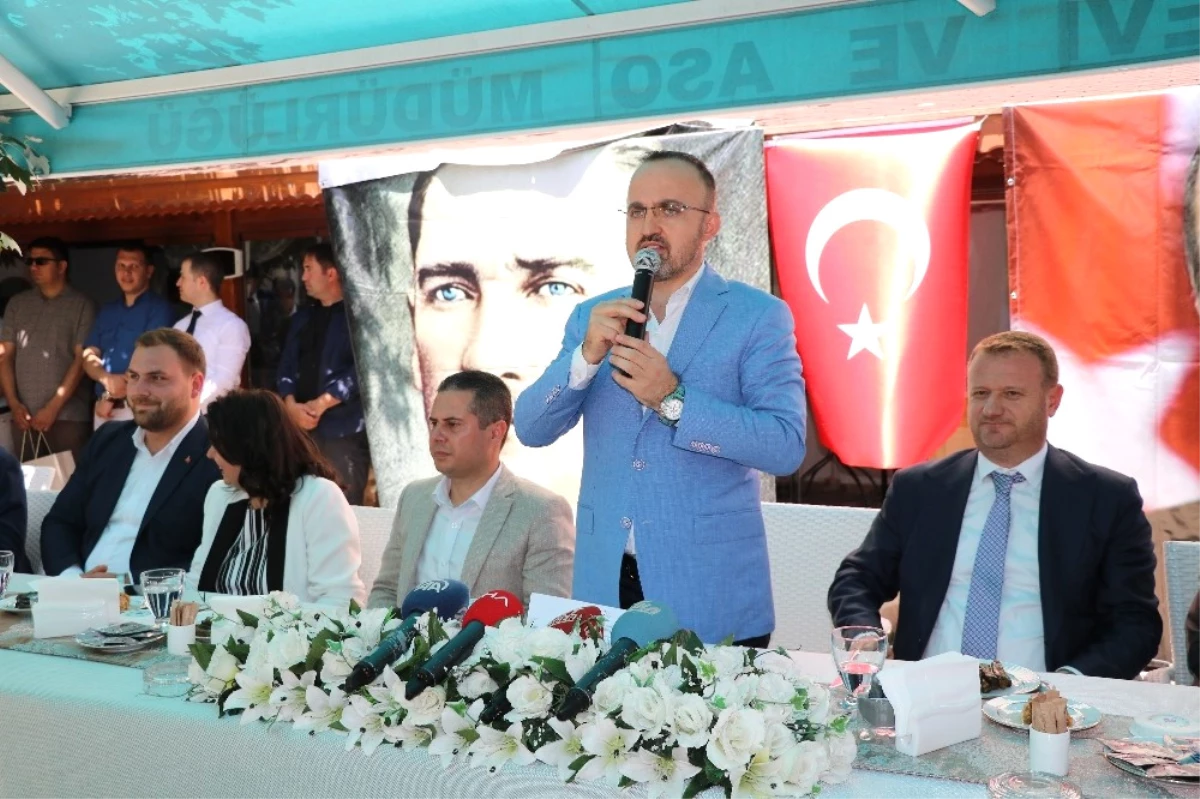 AK Parti\'li Turan: "Atatürk Hayatta Olsa CHP\'de Kongreye Girse Kazanamaz"