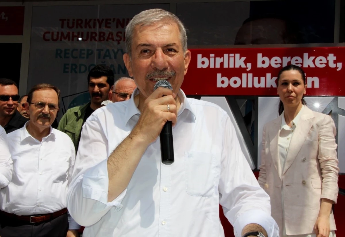 Bakan Demircan, AK Parti Samsun Teşkilatı ile Bayramlaştı