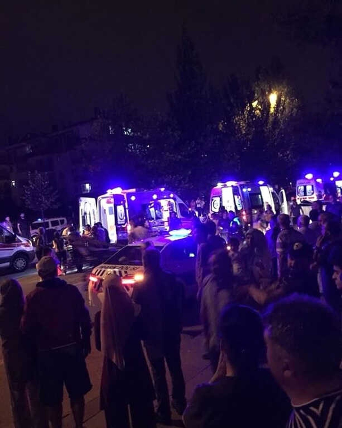Başkent\'te Zincirleme Trafik Kazası: 8 Yaralı