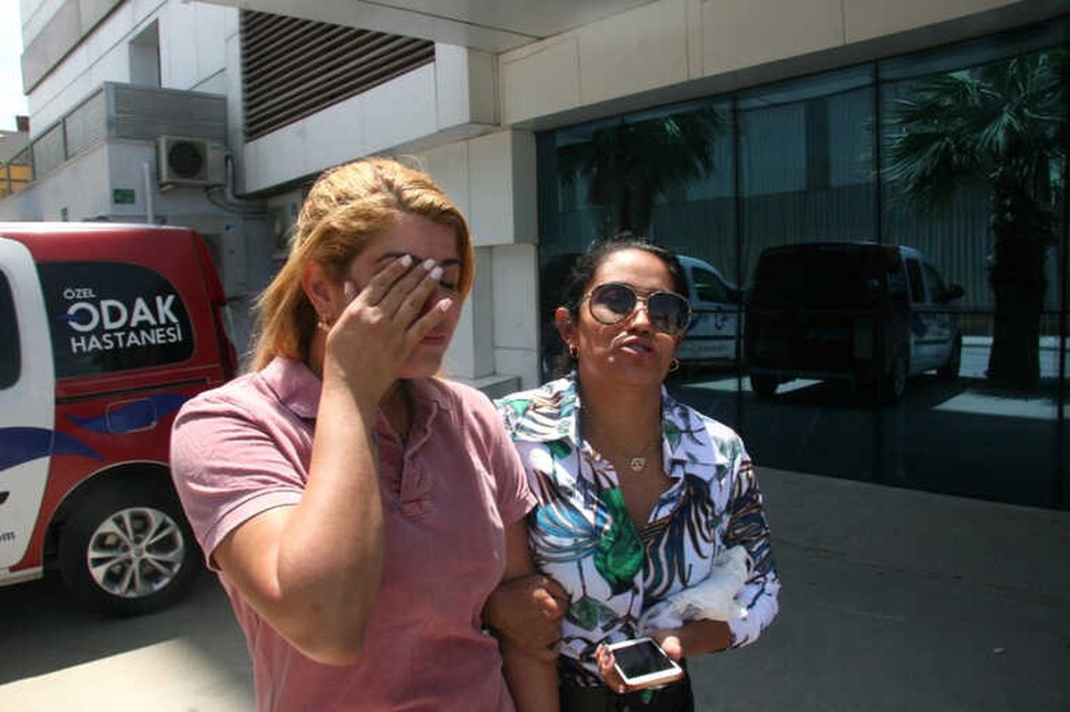 Brezilyalı Turist Kardeşler Girdikleri Antik Havuzda Boğulma Tehlikesi Geçirdi