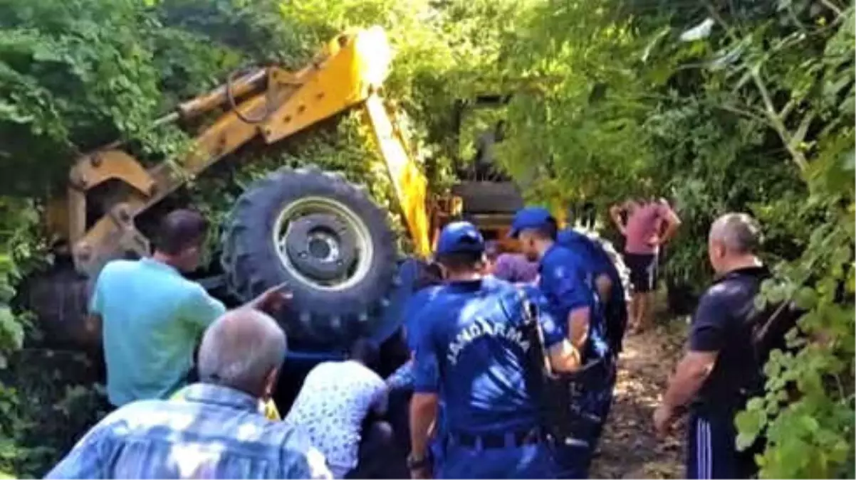 Devrilen Traktörün Altında Kalan Şahıs Yaralandı