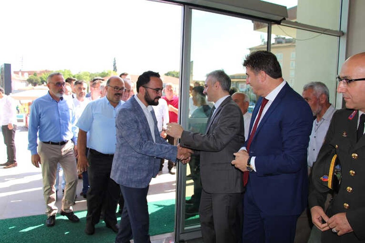 Kula\'da Protokol Bayramlaştı