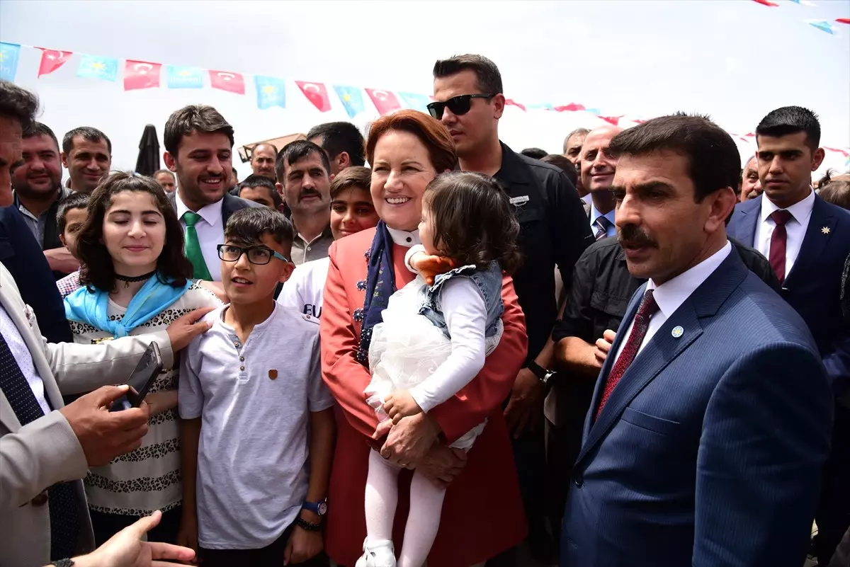 Meral Akşener Bitlis\'te