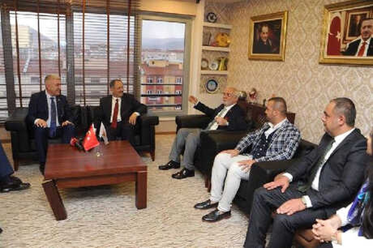 MHP\'den AK Parti\'ye Bayram Ziyareti