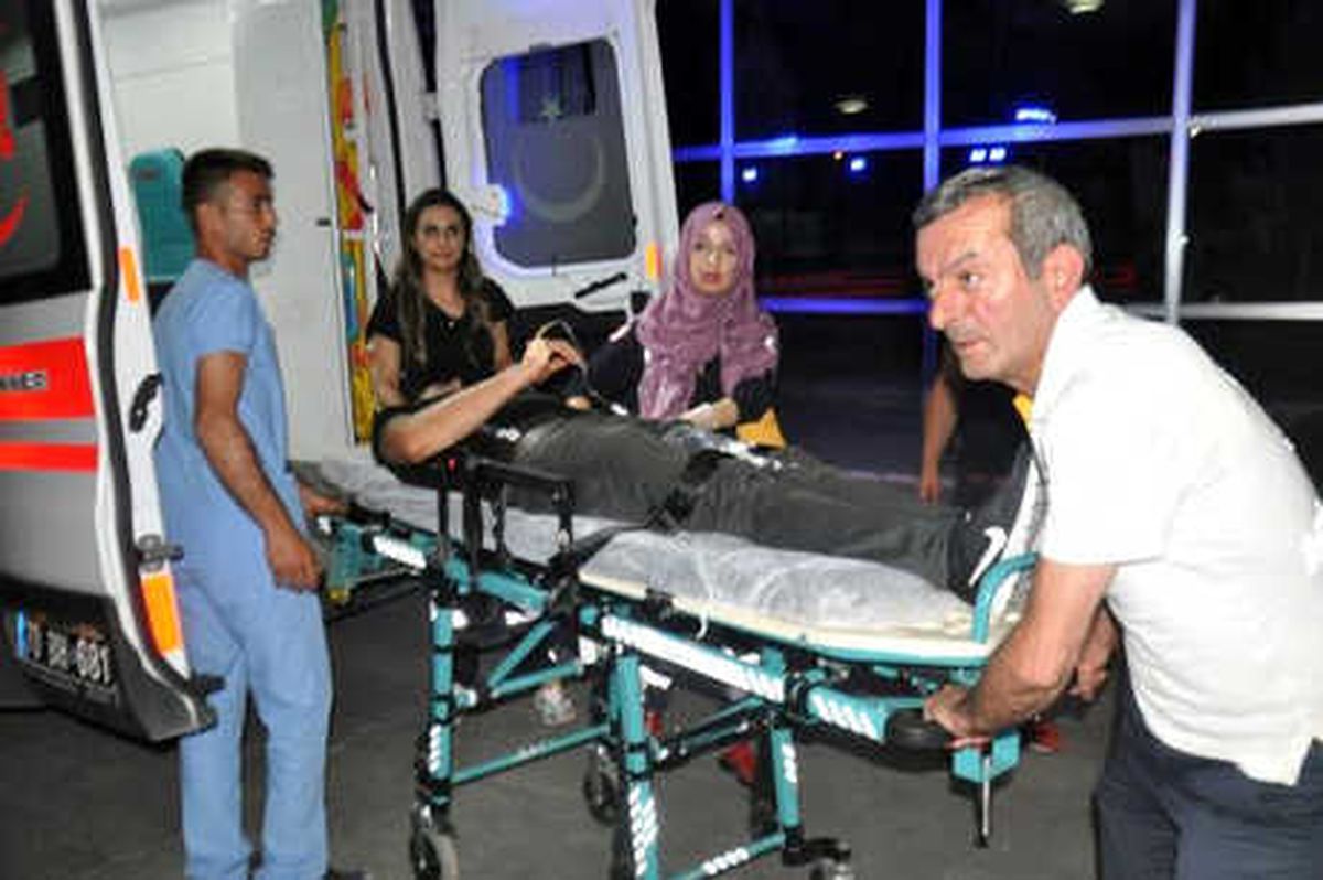 Neden Yan Baktın\' Deyip Bıçakladı