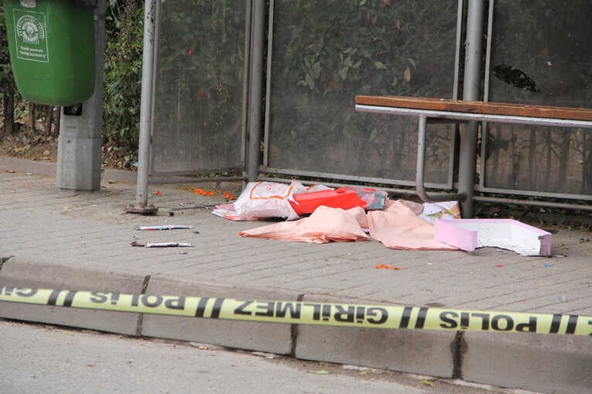 Şüpheli Paketten Nevresim Takımı Çıktı