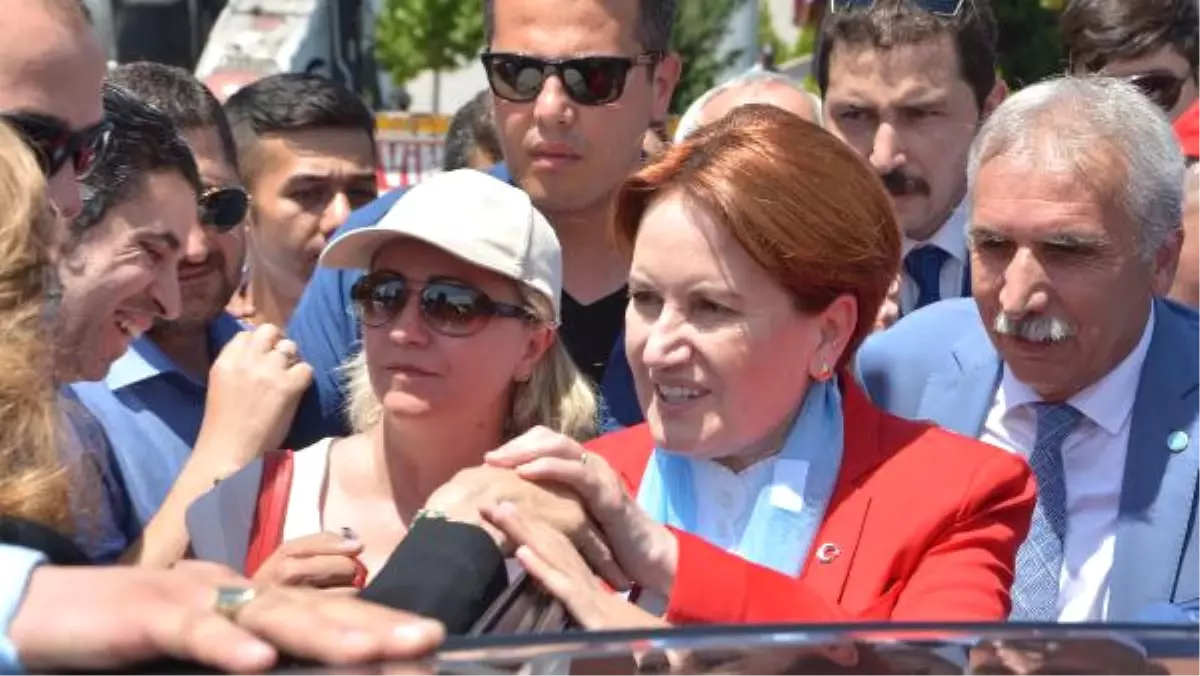 Akşener: Halep\'te, Türkiye\'den Vatanına Giden Suriyeliler ile İftar Edeceğim