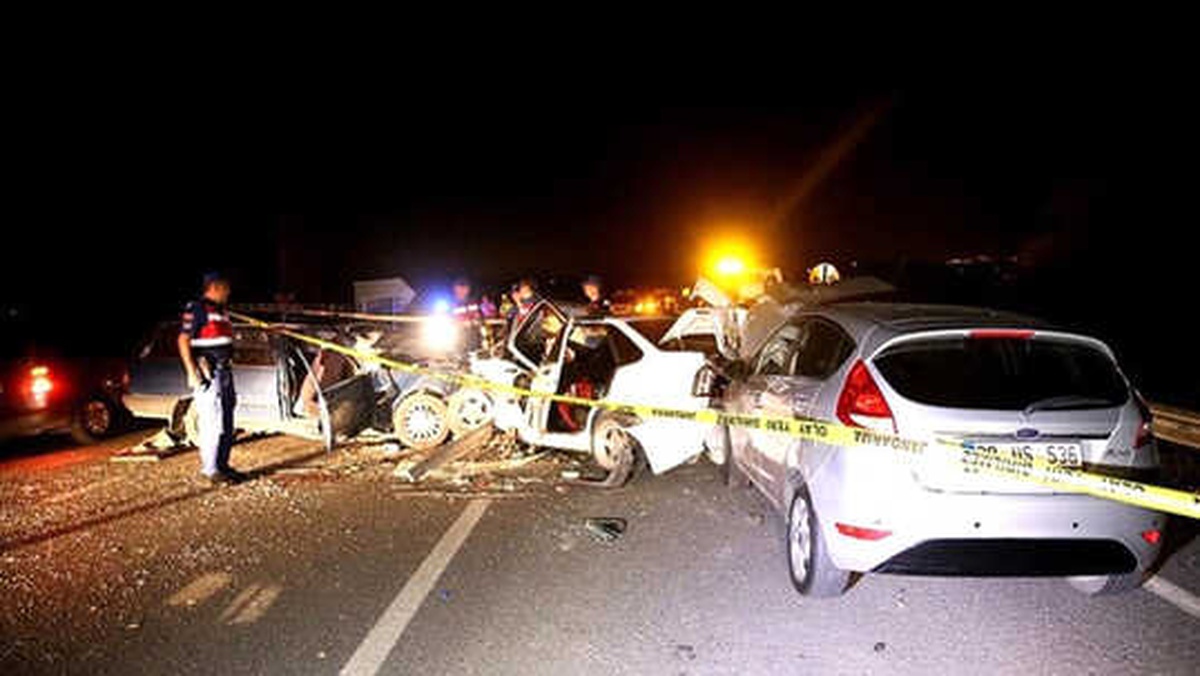 Bayramda Trafik Kazalarında 37 Kişi Hayatını Kaybetti