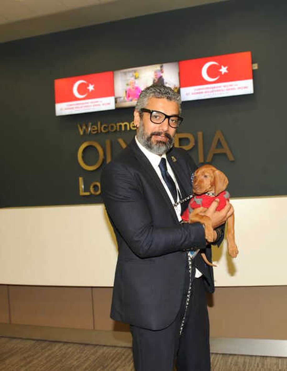 Birleşik Krallık\'ta Türklerin Oy Verme İşlemi Başladı (2)