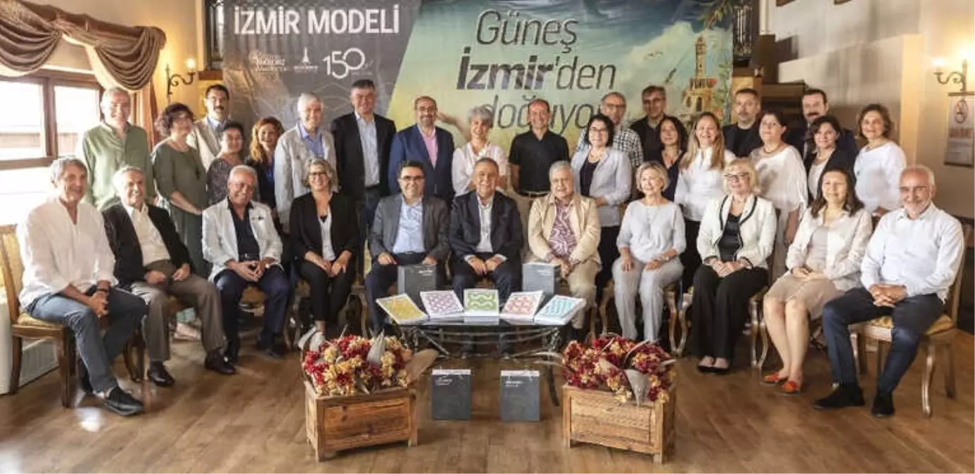 İzmir Modeli" 5 Ciltlik Kitap Oldu