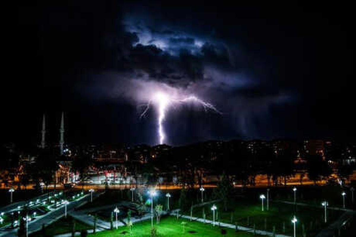 Malatya\'da Şimşekli Gece