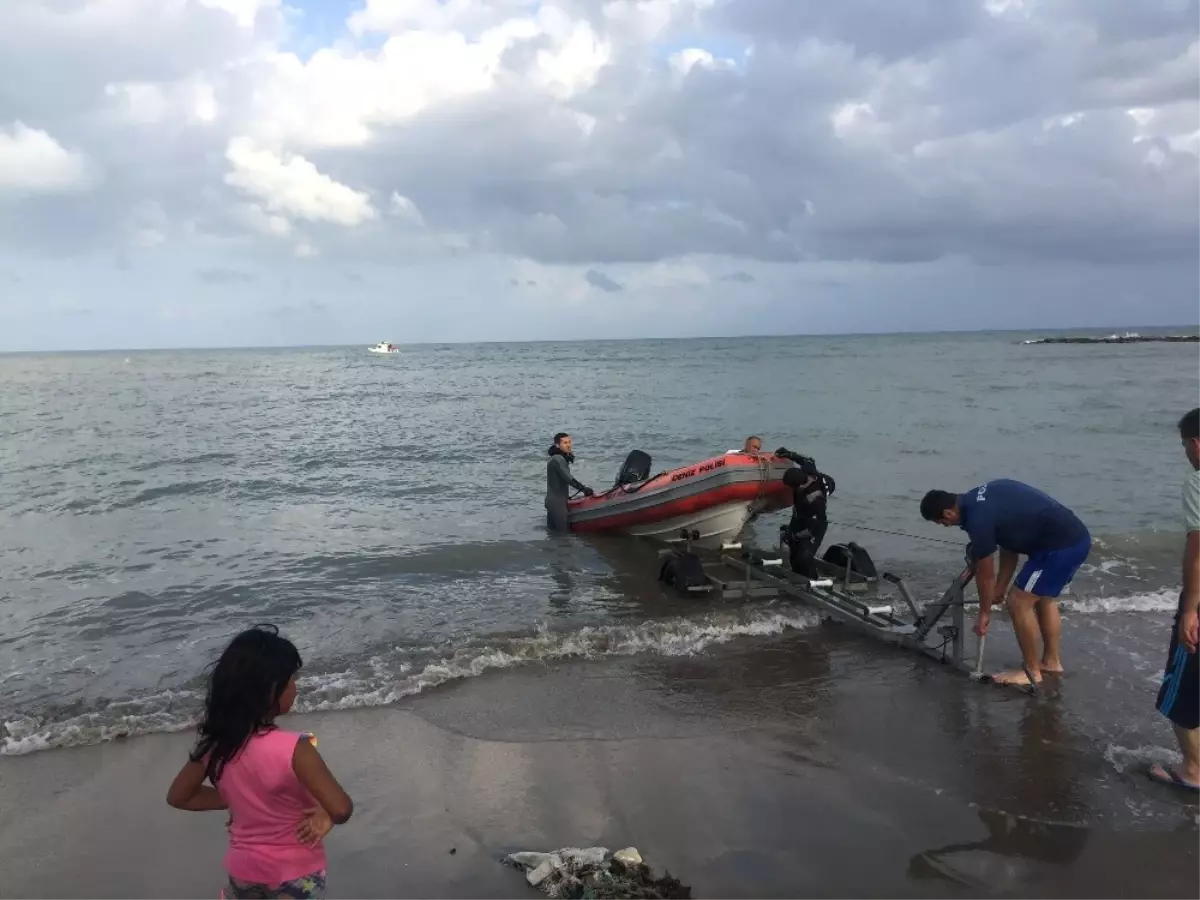 Akrabalarıyla Serinlemek İçin Denize Giren Bir Kişi Kayboldu