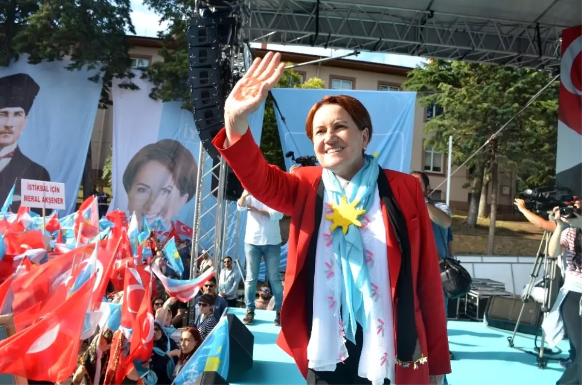 Akşener, Bilecik\'te Konuştu