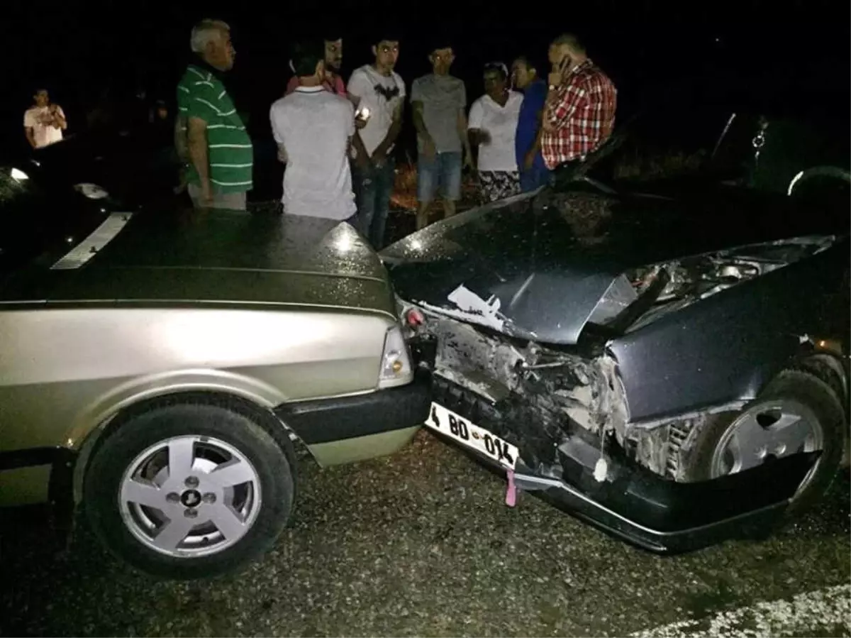 Bartın\'da Zincirleme Trafik Kazası: 2 Yaralı