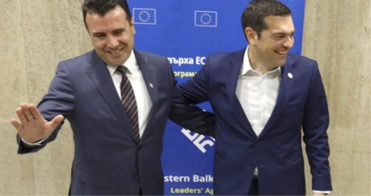 Yunanistan ve Makedonya "İsim Sorunu" Anlaşmasını İmzaladı