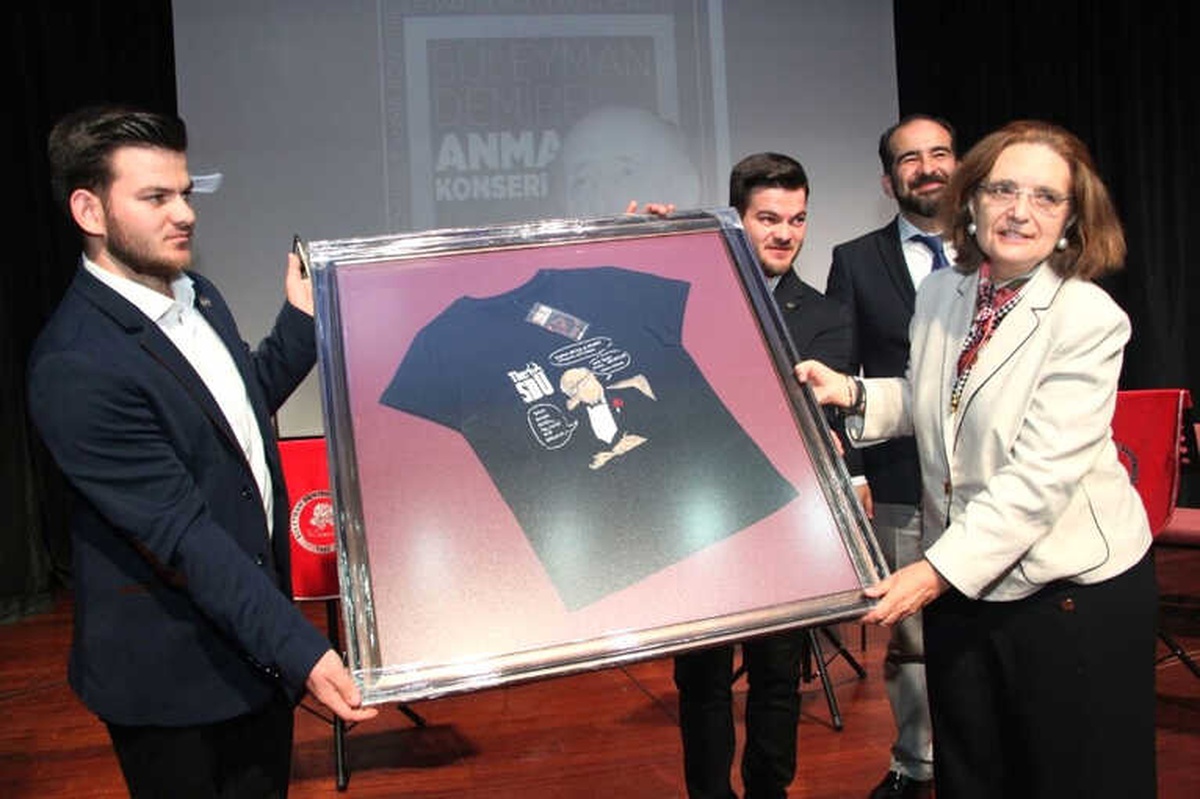 9.cumhurbaşkanı Demirel, Adını Taşıyan Üniversitede Anıldı