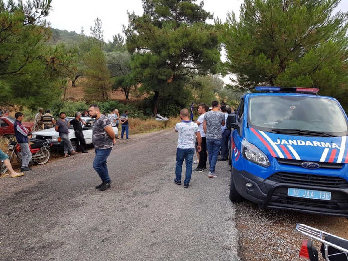 Balıkesir\'e Yıldırım Düştü: 1 Ölü