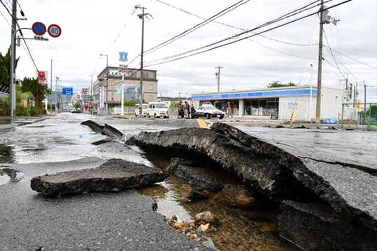 Japonya\'da Deprem: Ölü ve Yaralılar Var
