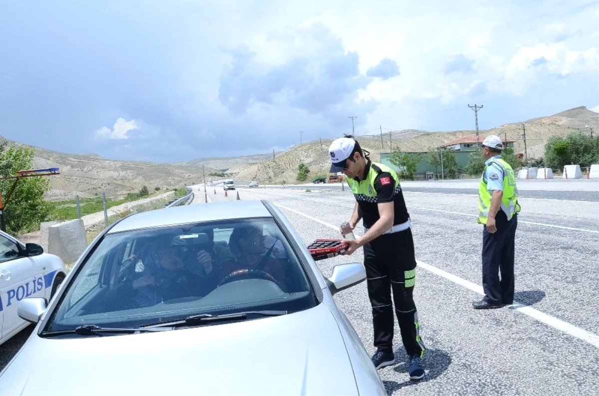 Polis Ekipleri Bayramda Denetim Yaptı