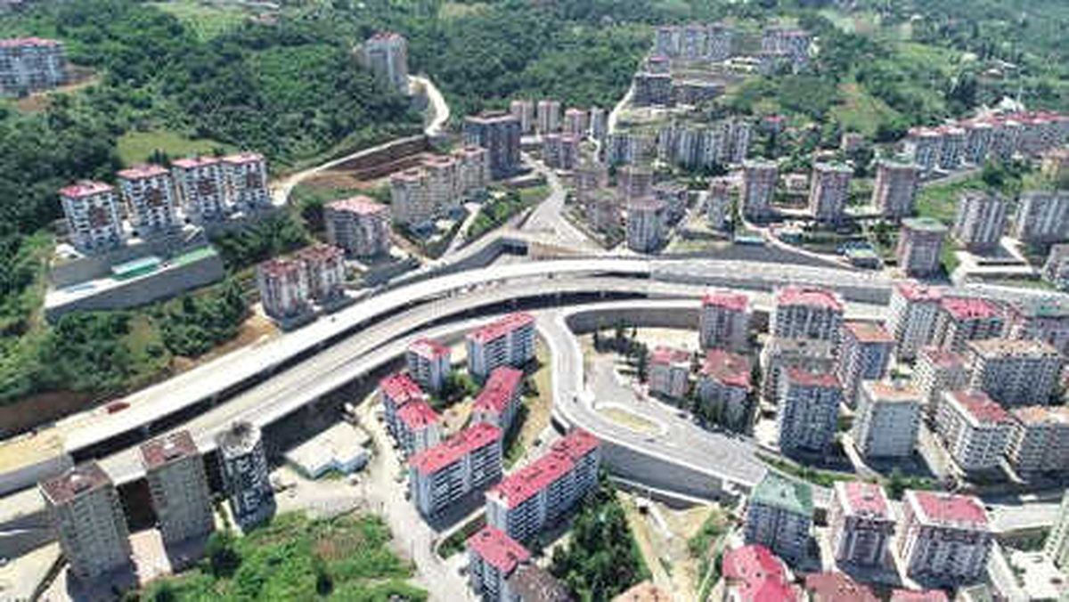 23 Kilometrelik Güzergah Üzerine 17 Tünel