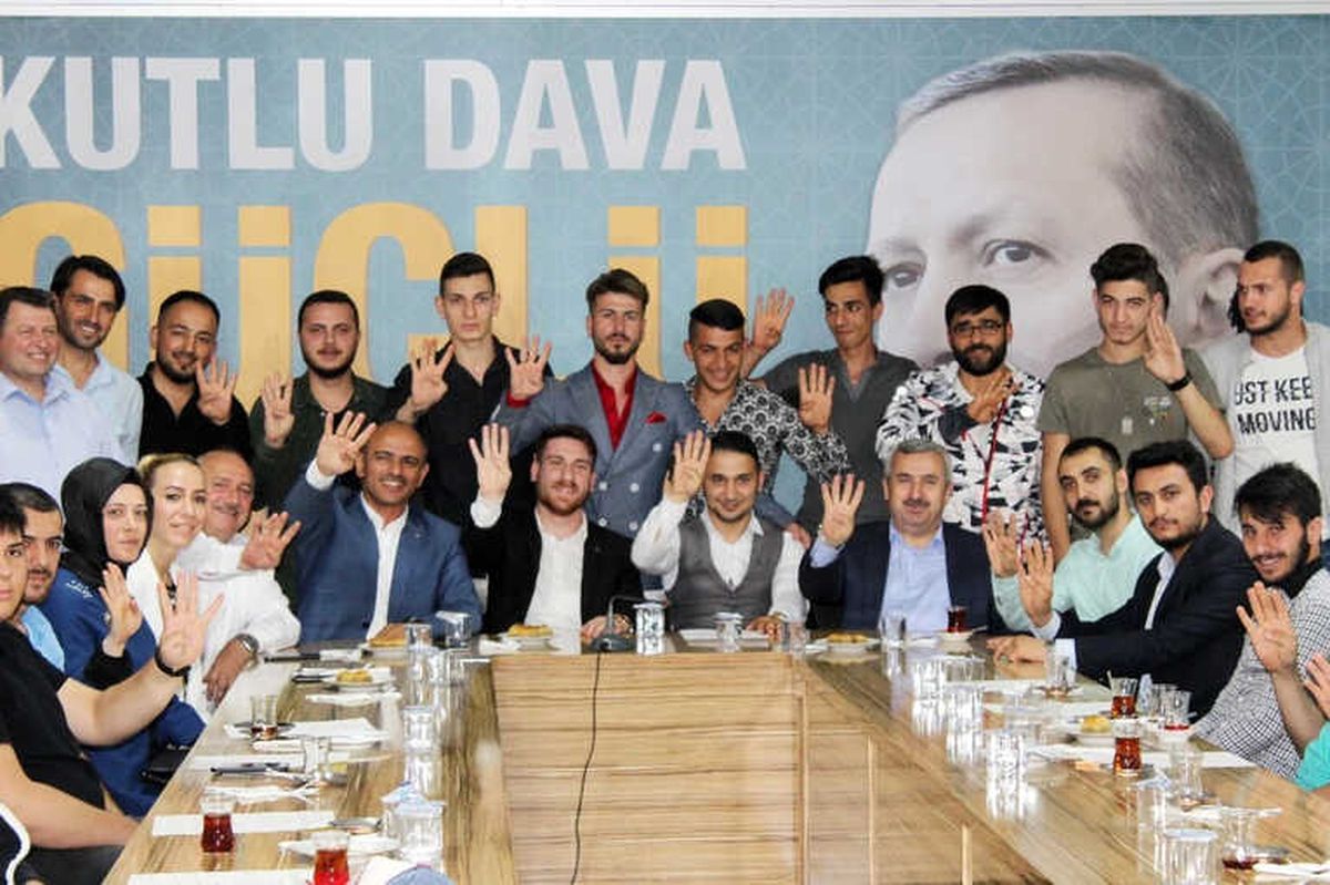 Akşener, Kocaeli Mitinginde Şok Yaşadı