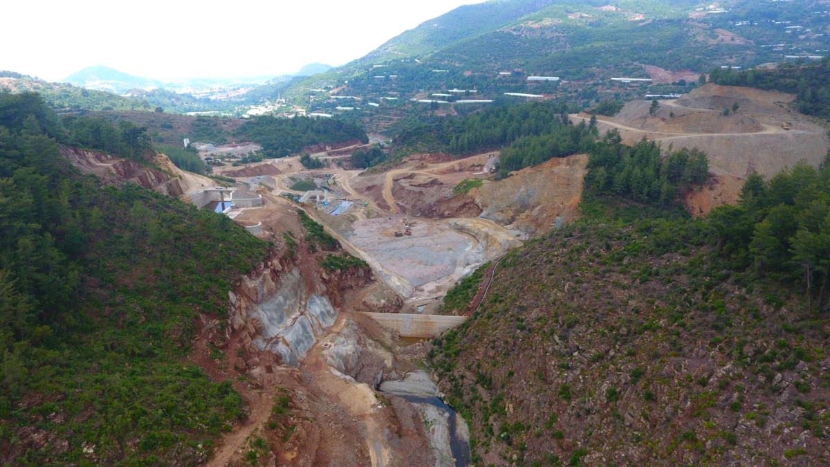 Antalya Yeniköy Barajı\'nda Çalışmalar Aralıksız Devam Ediyor