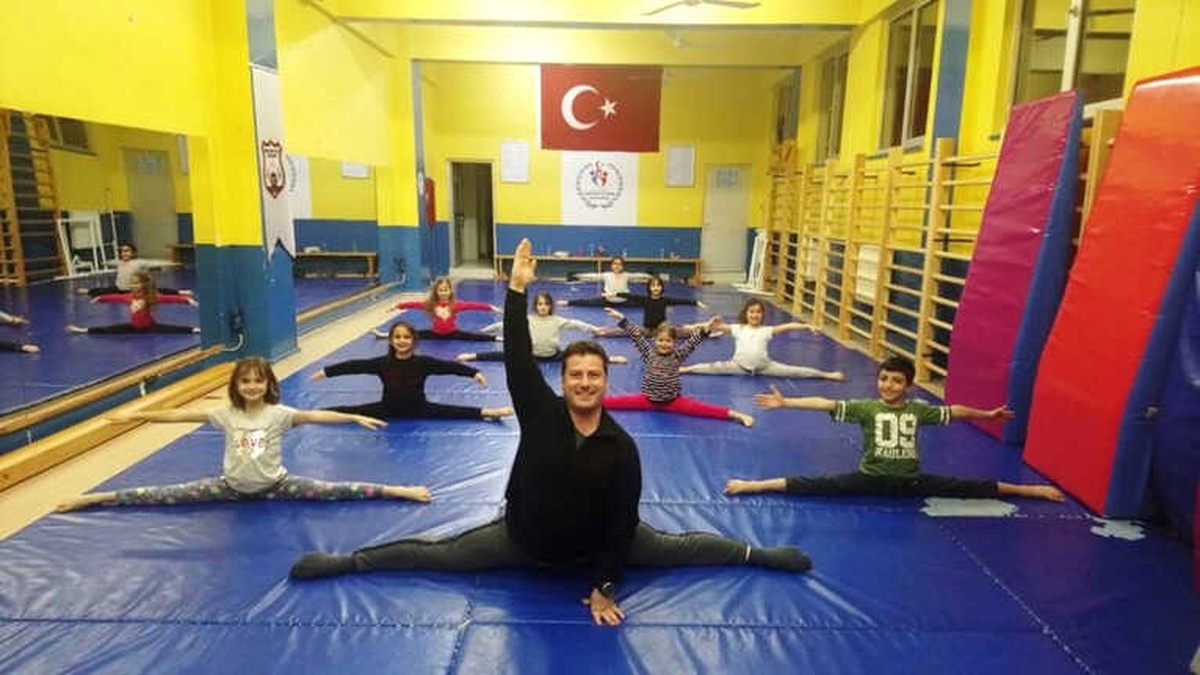 Ayvalık\'ta Gençlik Hizmetleri ve Spor Müdürlüğü\'nden Yaz Spor Okulları