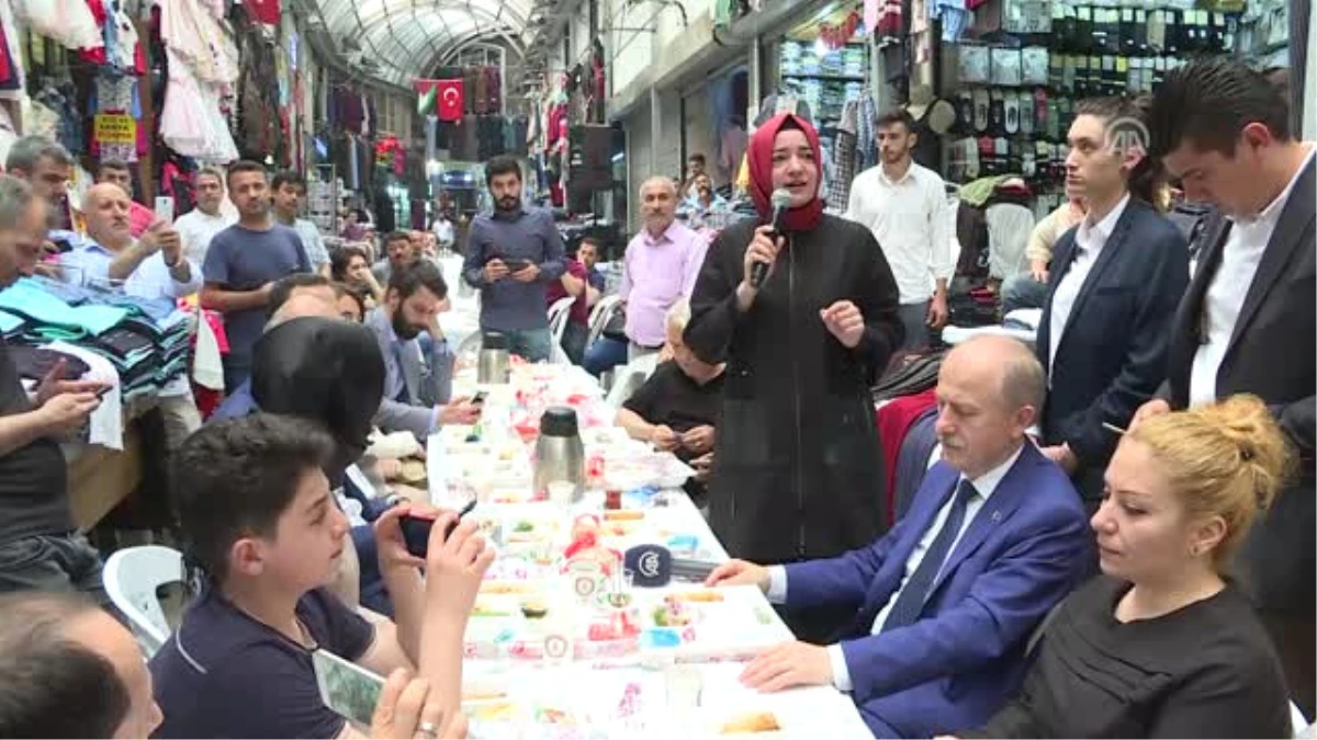 Bakan Kaya: "Biz, Ekmeğimizi Sizlerle Birlikte Büyütmenin Derdindeyiz" - İstanbul