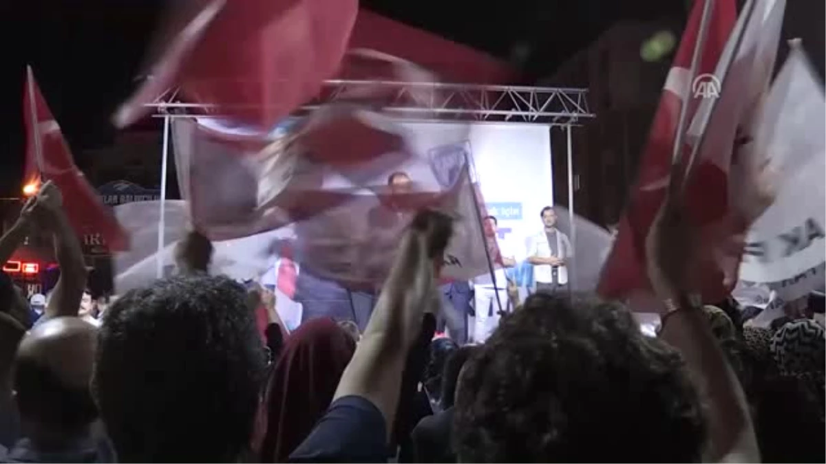Başbakan Yardımcısı Çavuşoğlu: "Türkiye\'ye İhanet Noktasına Geldiler"