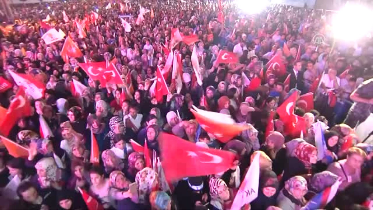 Başbakan Yıldırım: "İzmir Demokrasi Üniversitesinin Kampüsünü Karabağlar\'da Kuracağız"