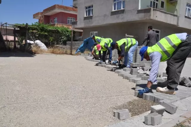 Batman'da 5 Mahalleye 120 Bin Metrekare Parke Taşı ...