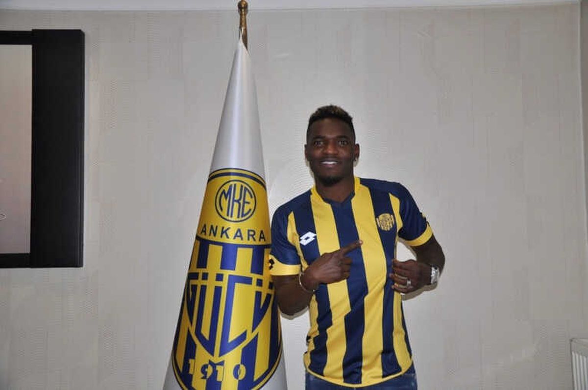Bifouma\'dan Ankaragücü\'ne 3 Yıllık İmza