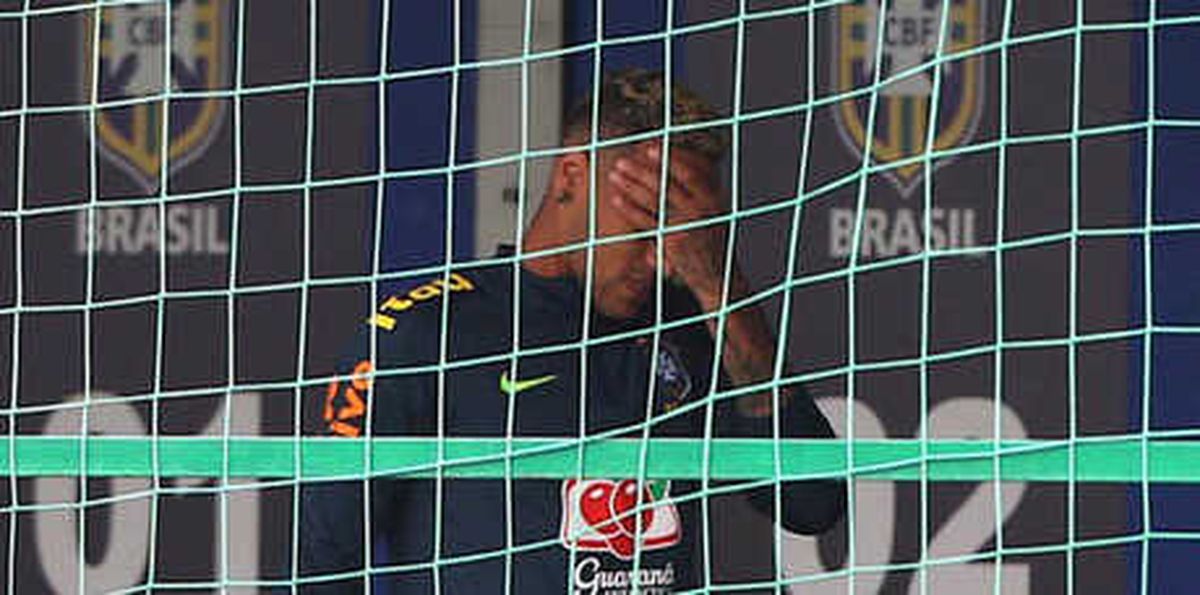 Brezilya\'da Neymar Şoku!