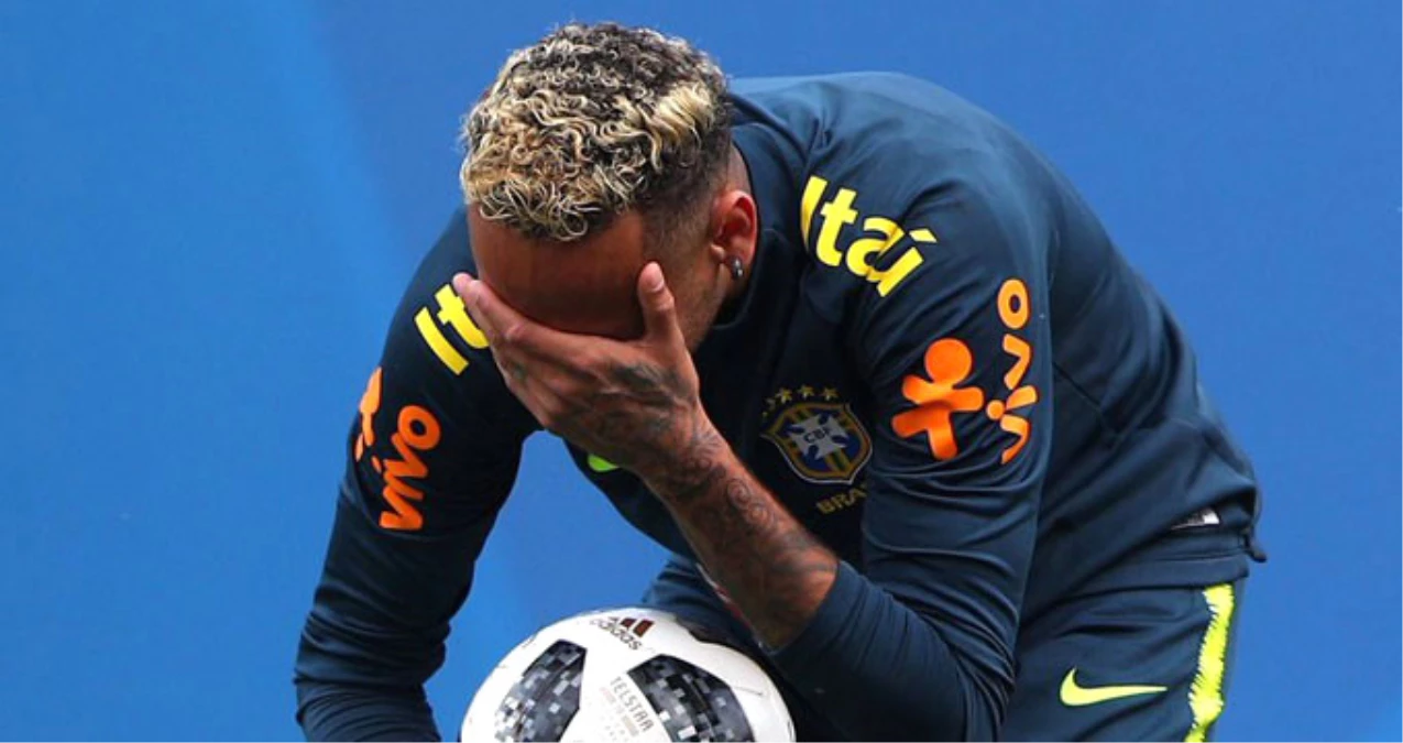 Brezilya\'nın Yıldızı Neymar, Antrenmanı Yarıda Bıraktı