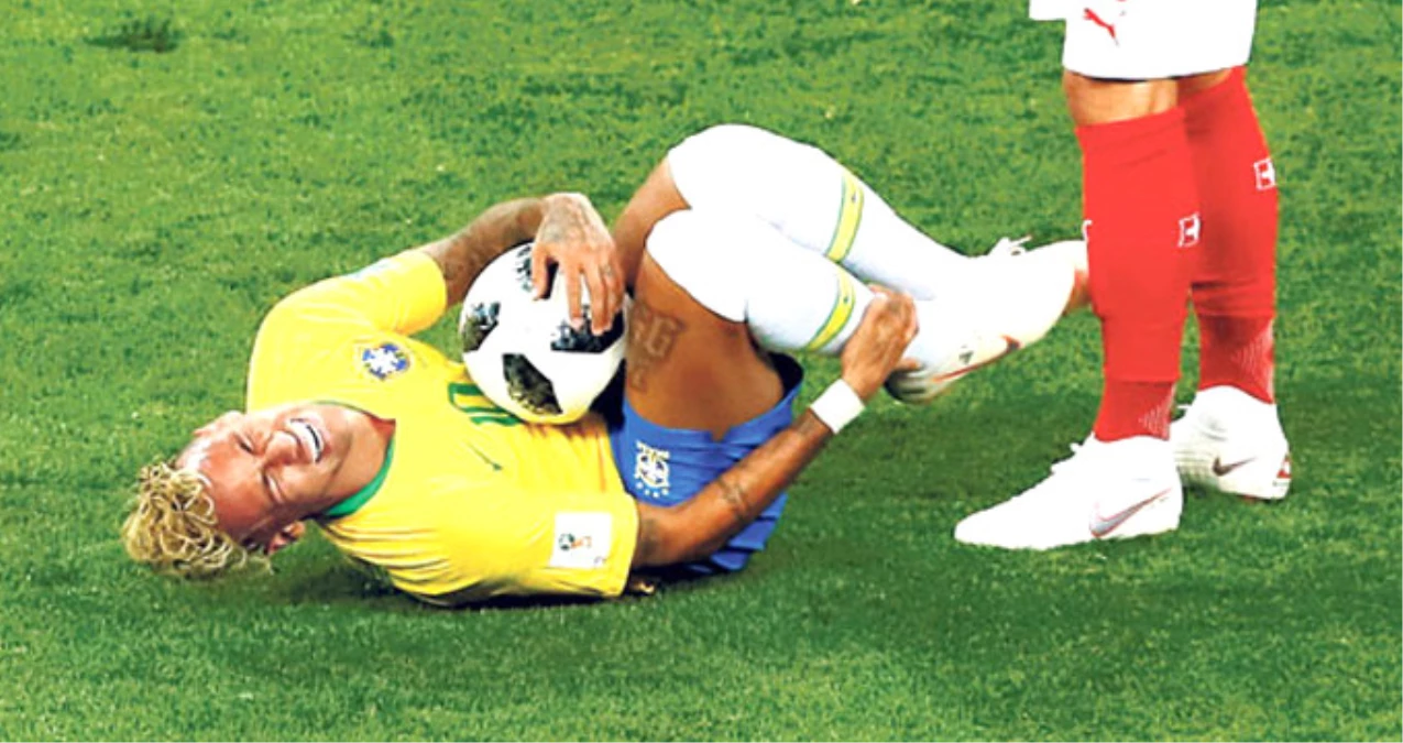 Brezilyalı Neymar, İsviçre Maçında Adeta Dayak Yedi